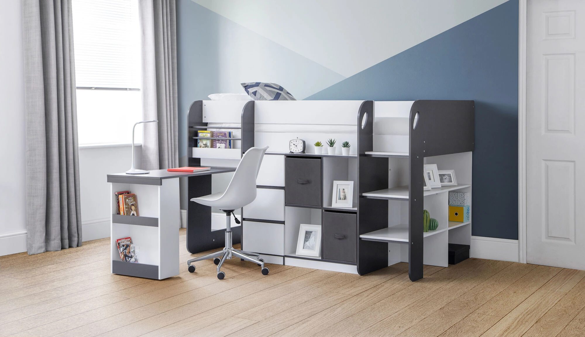 Cirrus Mid Sleeper - Charcoal Grey and/ White